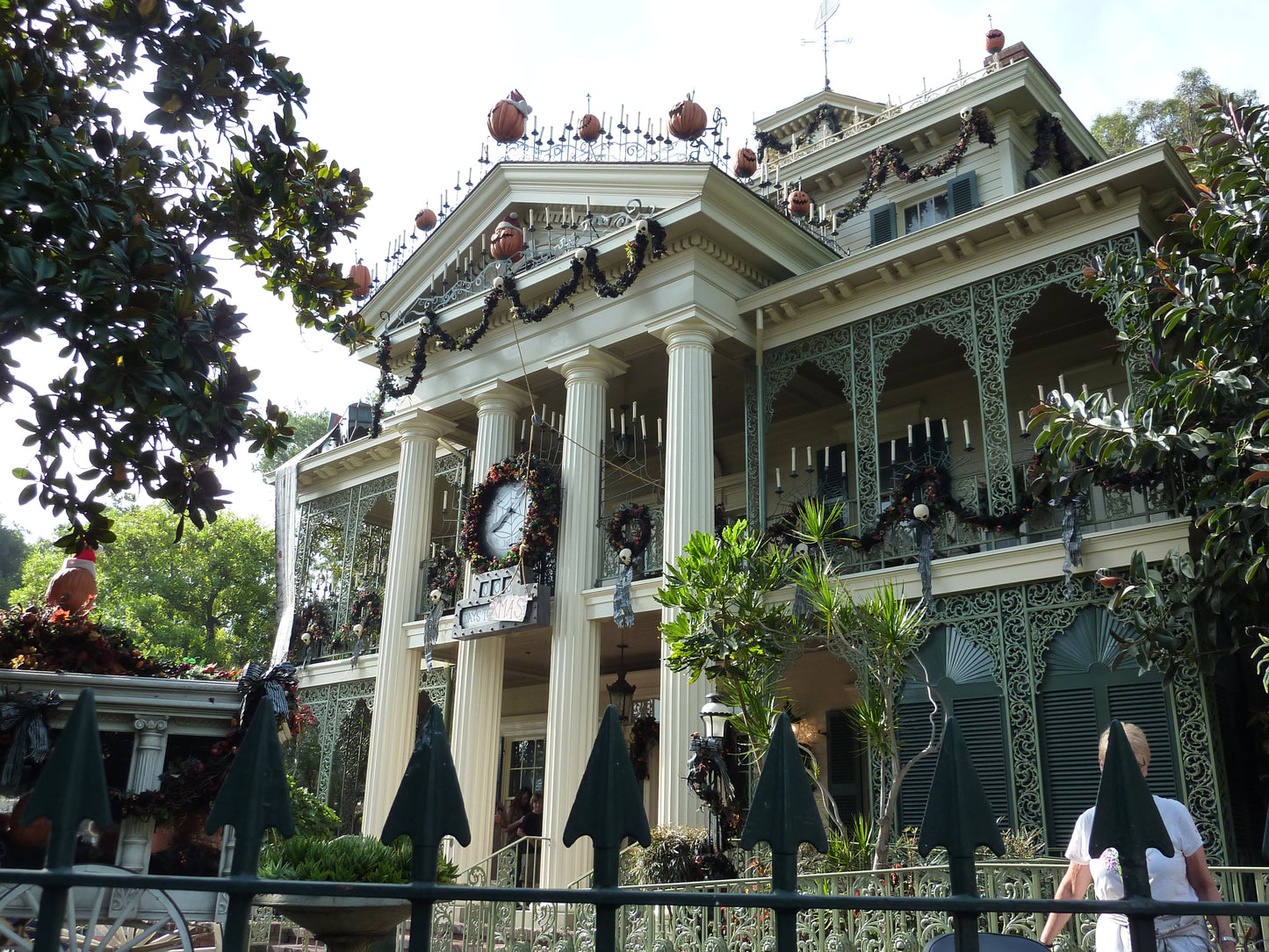 Disneyland Haunted Mansion 5” x 5”