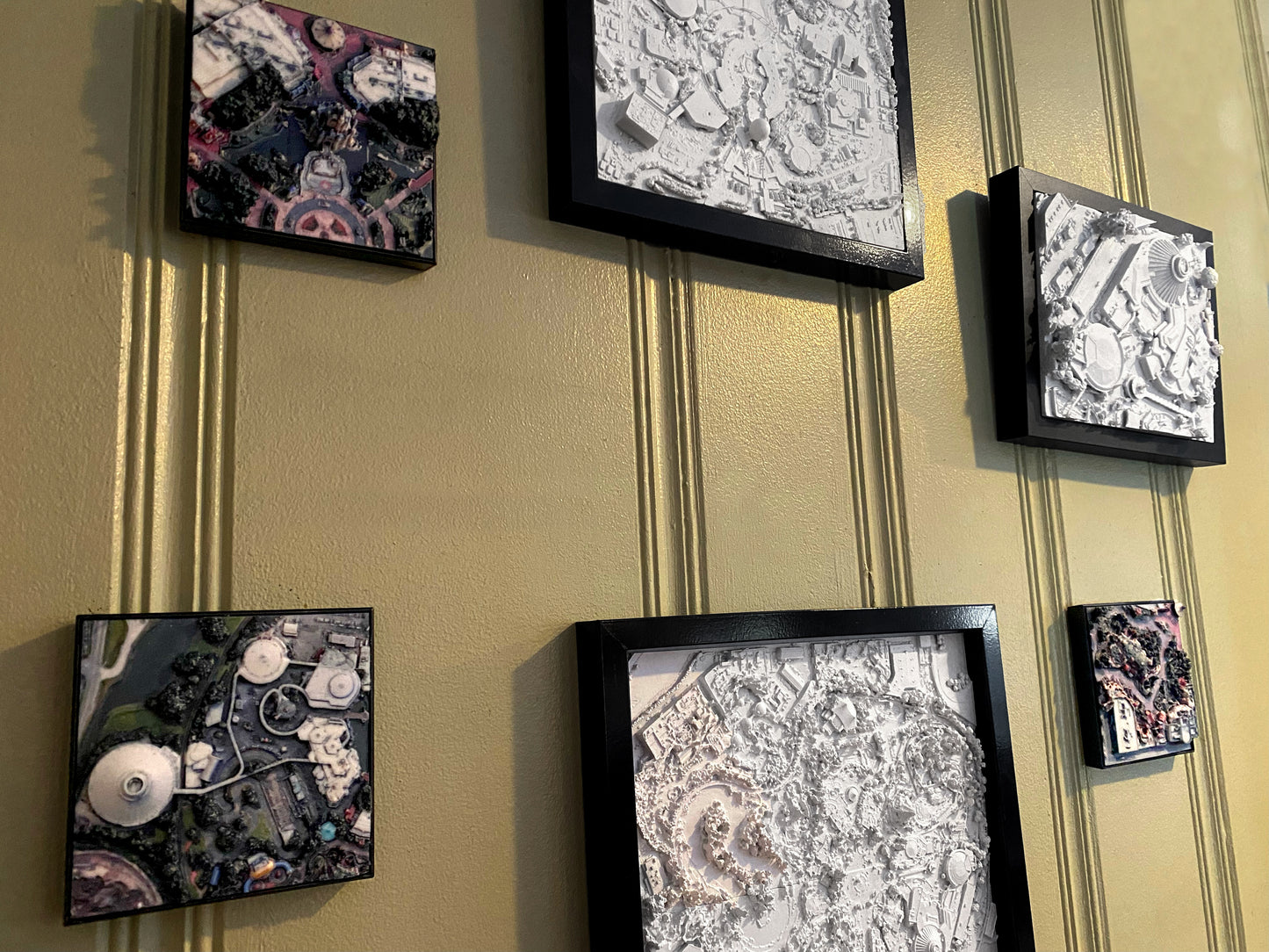 Disneyland Big Thunder Mountain Railroad 5 x 5